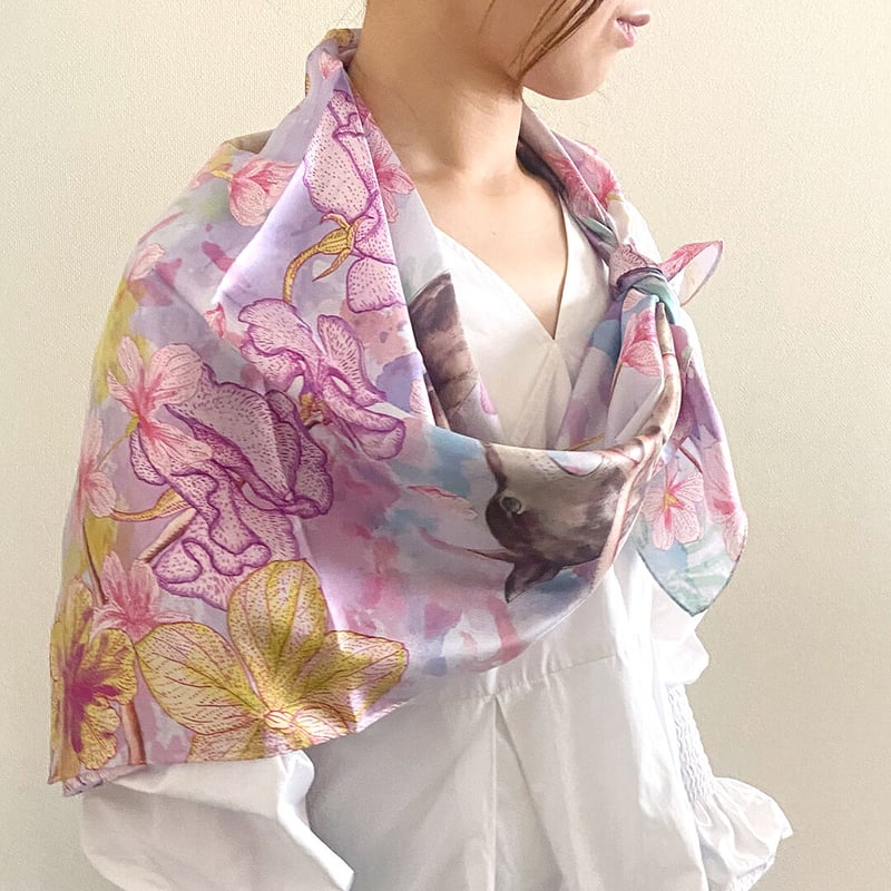 日本製大判シルクスカーフ「桜雨」桜と狼 | mumea
