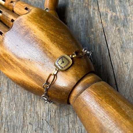 antique square dial bracelet stainless×K18GP "BULOVA"【K0913】