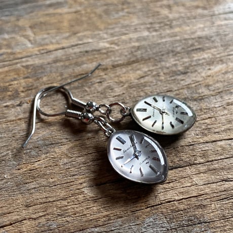 antique teardrop dial pierced earrings【K0774】