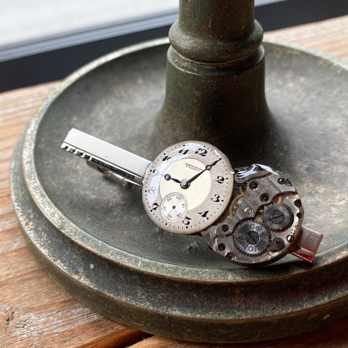 antique dial&movement tiepin【K0843】 | 9時5分の歯車 オ