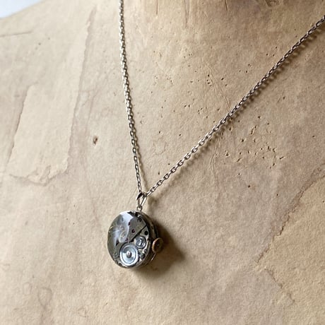 antique dial&movement reversible necklace【K0584】