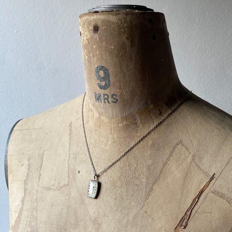 【K0665】antique rectangle dial necklace