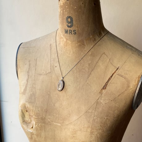 【new!!】antique oval dial necklace "GENEVA" 【K1017】