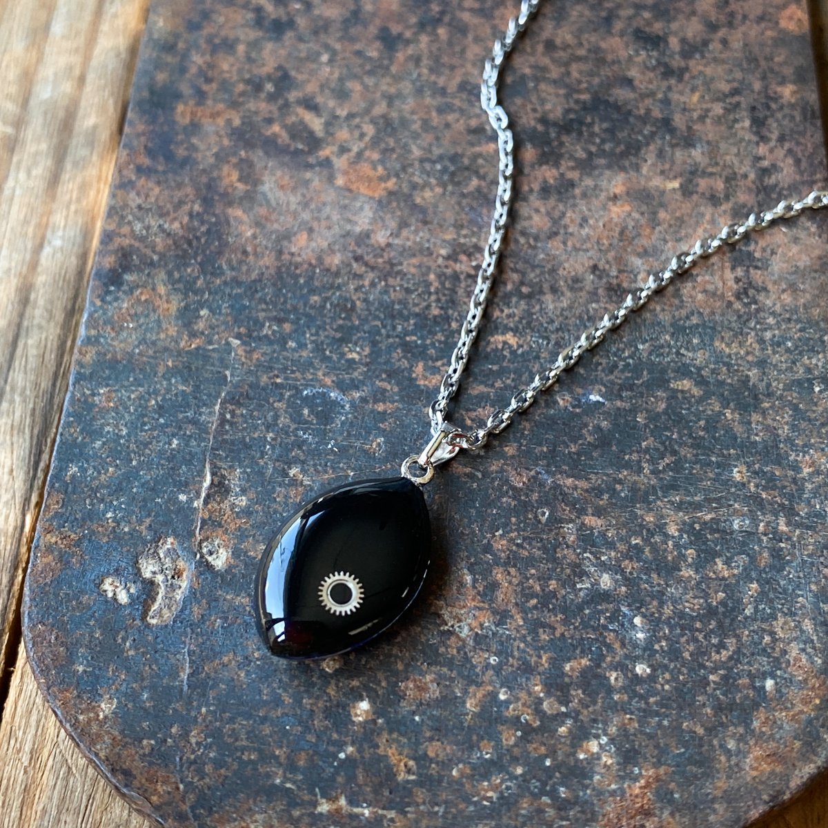 企画展作品】antique teardrop dial necklace 