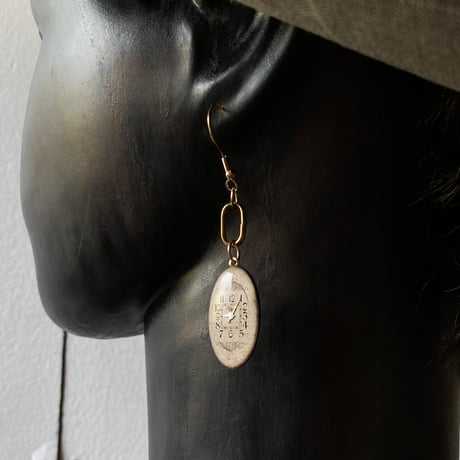 antique oval dial hook pierced earrings K18GP【K0844】
