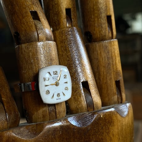 antique square dial ring "SWISS MADE" #13【K0767】