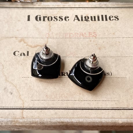antique small square dial pierced earrings【K0884】