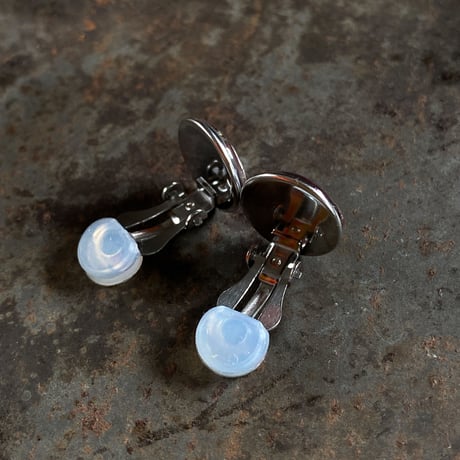 【K0629】 CLOPOA standard earrings red