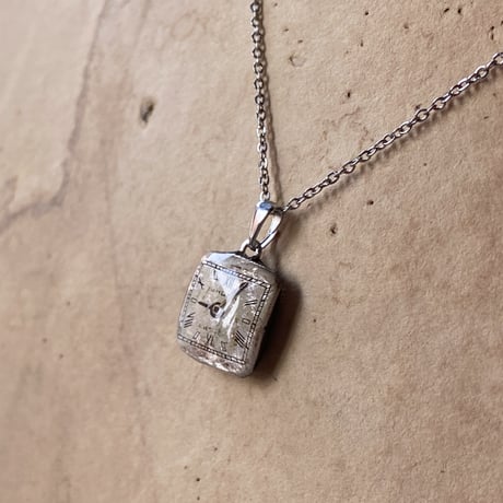 【new!!】antique square dial necklace  "GRUEN"【K0998】