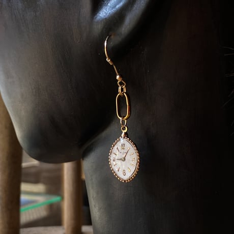 antique teardrop dial silhouette hook pierces earrings(ボックス付)【K0985】