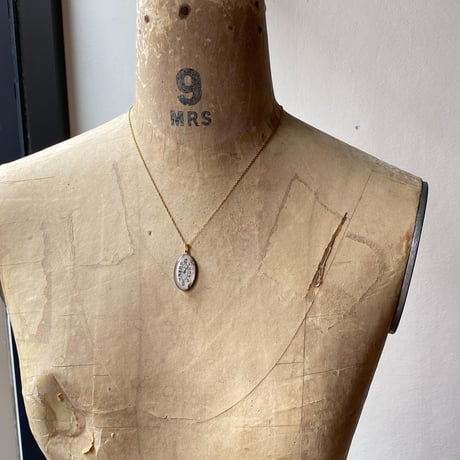 【new!!】antique oval dial necklace "SWISS MADE"【K1023】