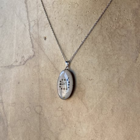 【new!!】antique oval dial necklace "GENEVA" 【K1017】