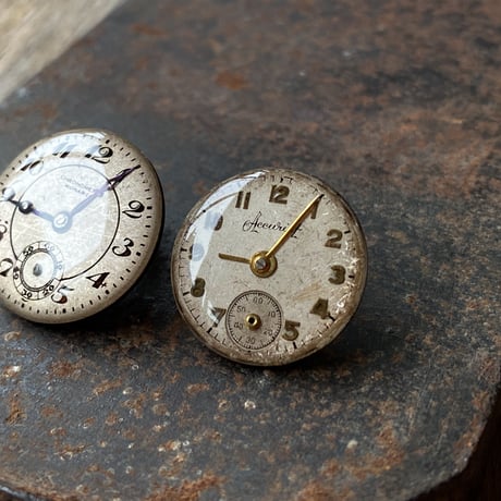 antique round dial pierced earrings【K0925】