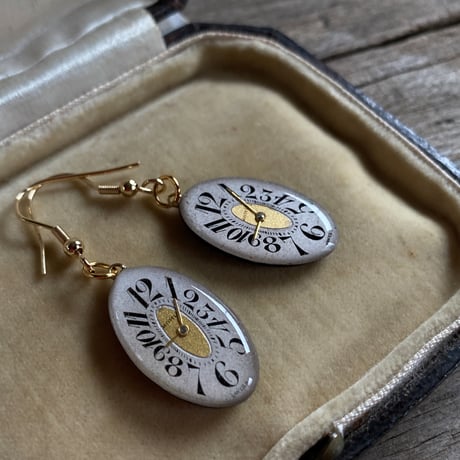 antique dial hook pierced earrings K18GP "1920's art nouveau" ボックス付【K0756▲】