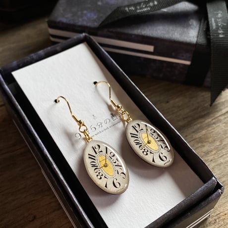 antique dial hook pierced earrings K18GP "1920's art nouveau" ボックス付【K0756▲】