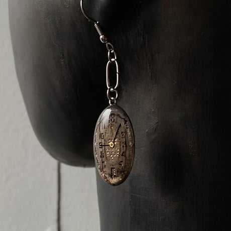 antique oval dial coilhook pierced earrings【K0818】