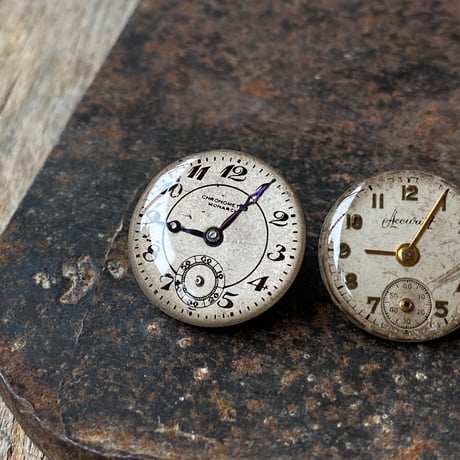 antique round dial pierced earrings【K0925】