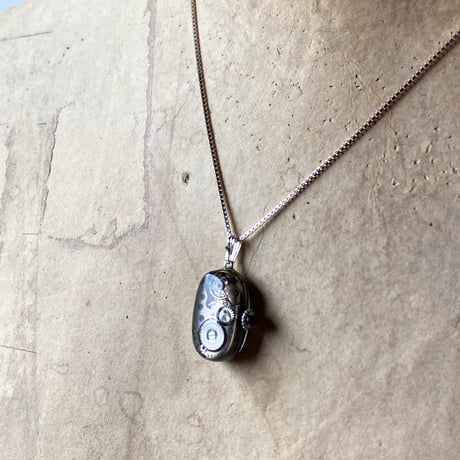 【企画展作品】antique oval dial&movement necklace "GRUEN" SV925【something special/S0004】