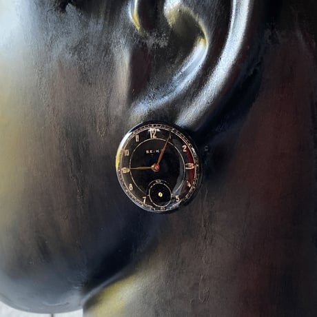 【K0694】antique round dial pierced earrings