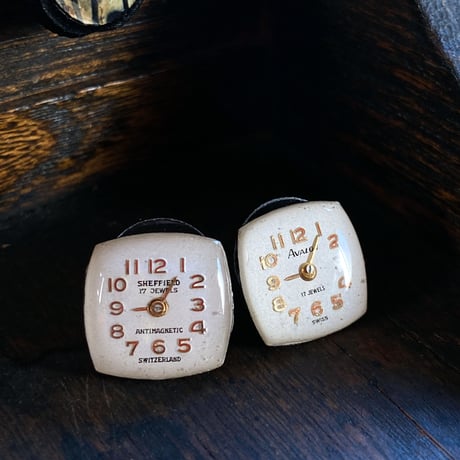 【K0666】antique square dial pierced earrings