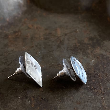 antique dial pierced earrings【K0534】