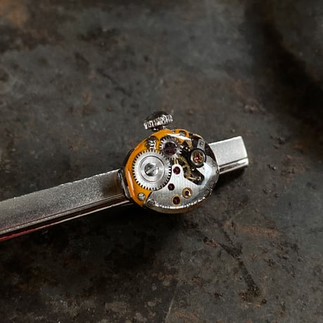【K0674】antique movement colors tiepin(ボックス付)