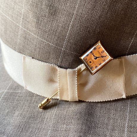 【企画展作品】antique square dial hatpin/lapelpin 【something special/S0027】