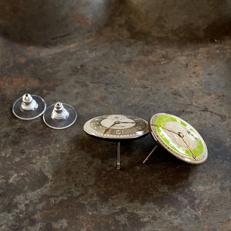 antique color dialpierced earrings【K0701】