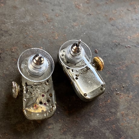 antique ladies movement pierced earrings【K0577】
