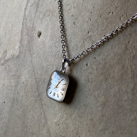 antique square dial necklace "HILTON"【K0734】