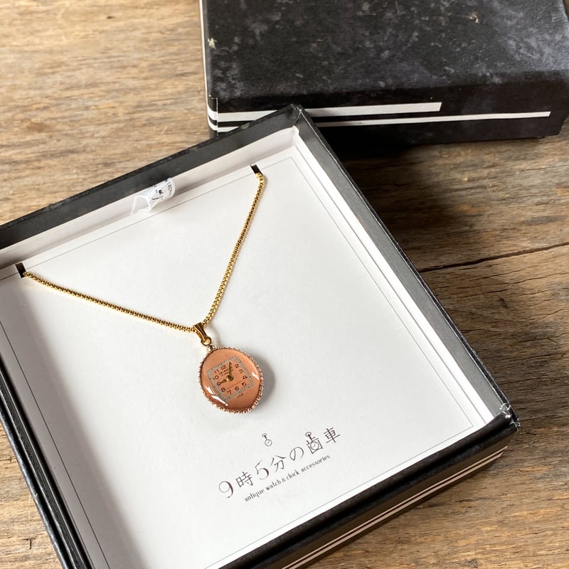 new!!】antique teardrop dial silhouette necklac