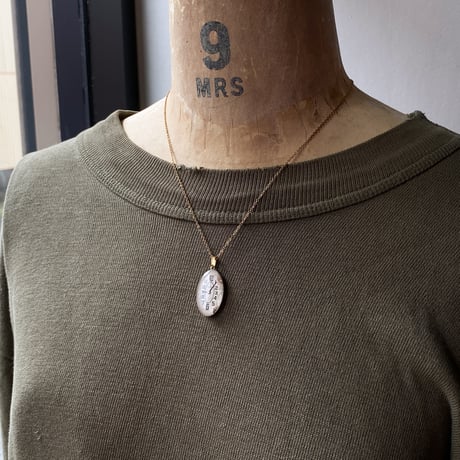 【new!!】antique oval dial necklace "SWISS MADE"【K1023】