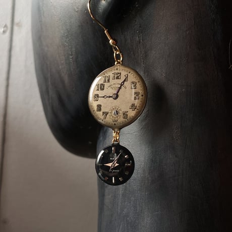 【企画展作品】antique double dial hook pierced earrings K18GP【something special/S0017】