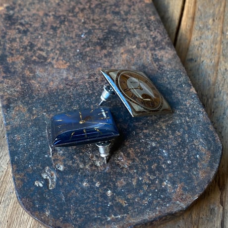 【企画展作品】antique dial square rhombus pierced earrings【something special/S0020】