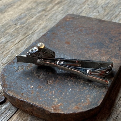 antique movement tiepin "BULOVA"【K0940】