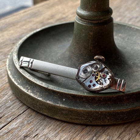 antique movement tiepin "BULOVA"【K0940】