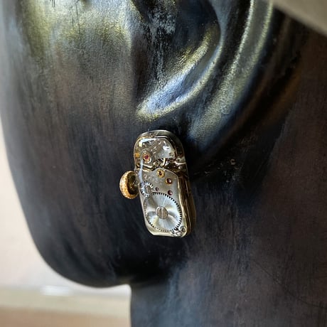 antique ladies movement pierced earrings【K0577】