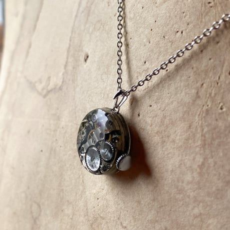 antique dial&movement necklace【K0782】