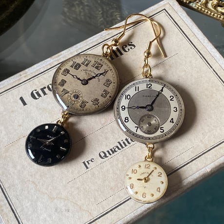 【企画展作品】antique double dial hook pierced earrings K18GP【something special/S0017】