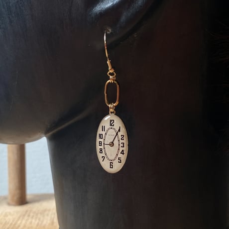 antique oval dial hook pierced earrings K18GP【K0883】