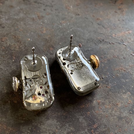 antique ladies movement pierced earrings【K0577】