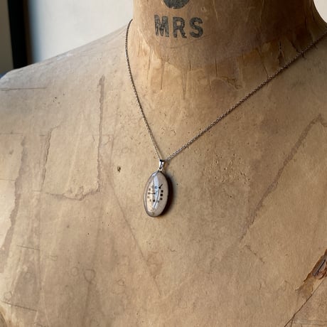 【new!!】antique oval dial necklace "GENEVA" 【K1017】