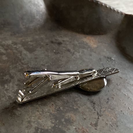 【K0631】 round dial tiepin