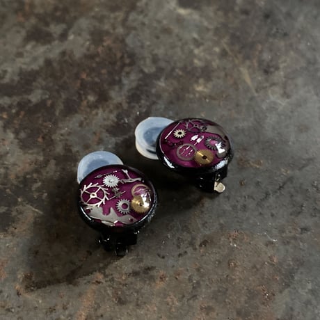 【K0677】CLOPOA BLACK standard earrings purple