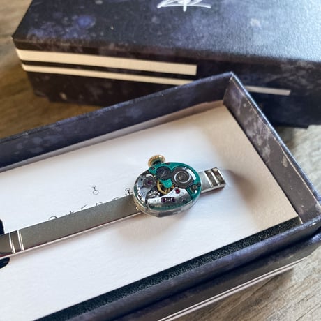 【K0682】antique movement colors tiepin turquoise "ELGIN"(ボックス付)