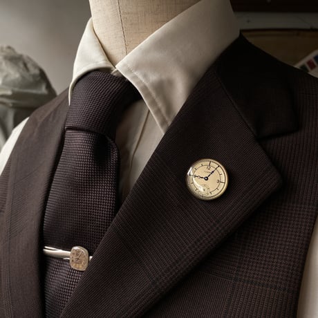 【new!!】antique round dial brooch 【K1009】