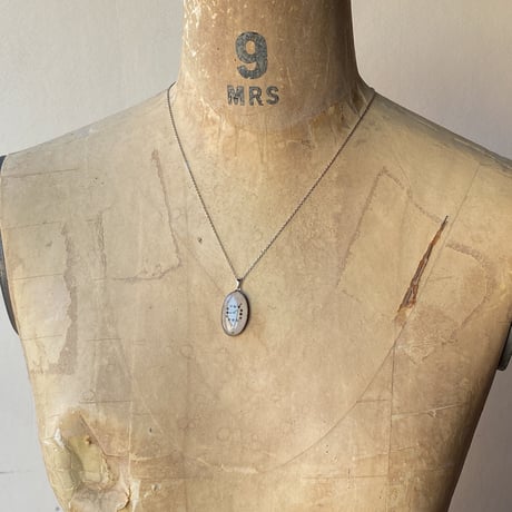 【new!!】antique oval dial necklace "GENEVA" 【K1017】