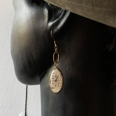antique oval dial hook pierced earrings K18GP【K0844】