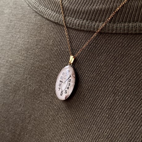 【new!!】antique oval dial necklace "SWISS MADE"【K1023】