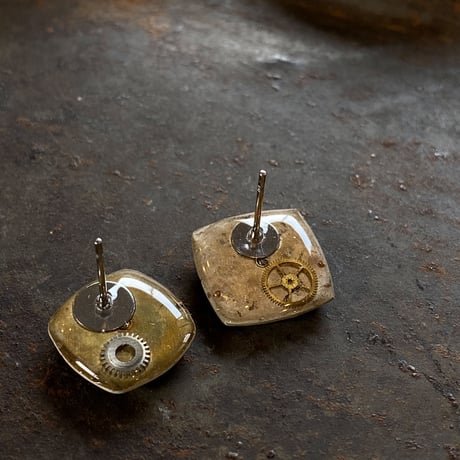 antique dial pierced earrings【K0555】
